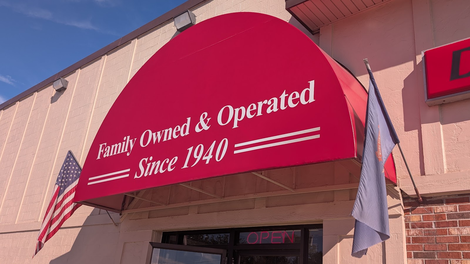 DeRonne Hardware and Rental — photo