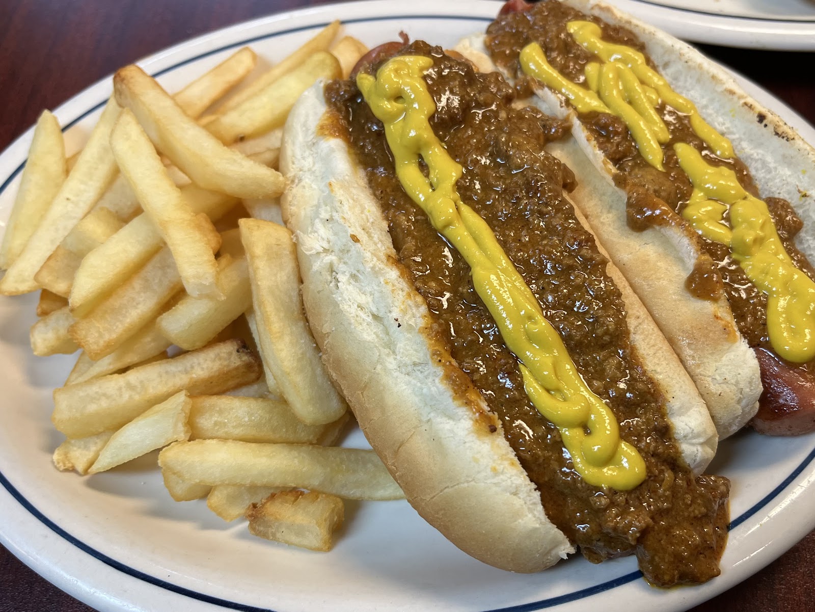 Frank's On The Avenue in St Clair Shores
