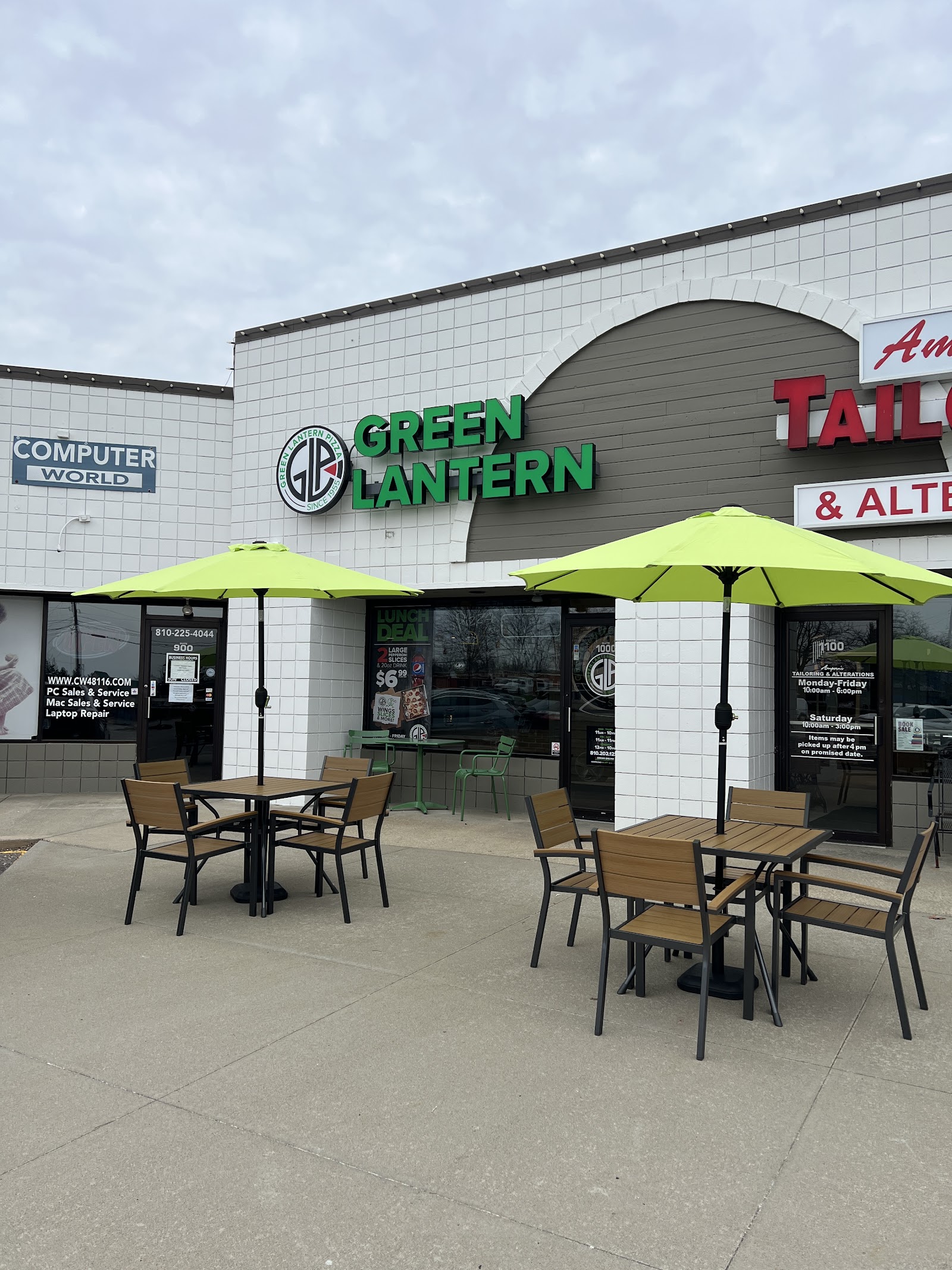 Green Lantern Pizza in St Clair Shores