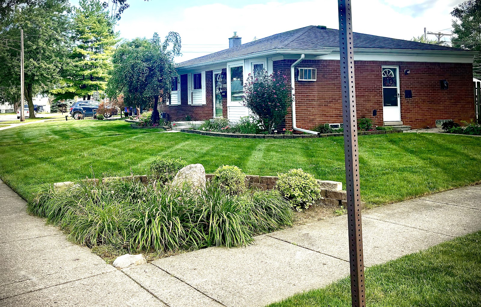 Green Rhino Lawn Service in St Clair Shores