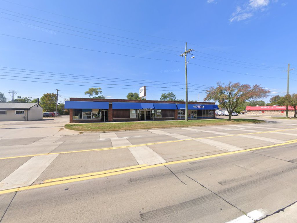 Henry's Cleaners — photo