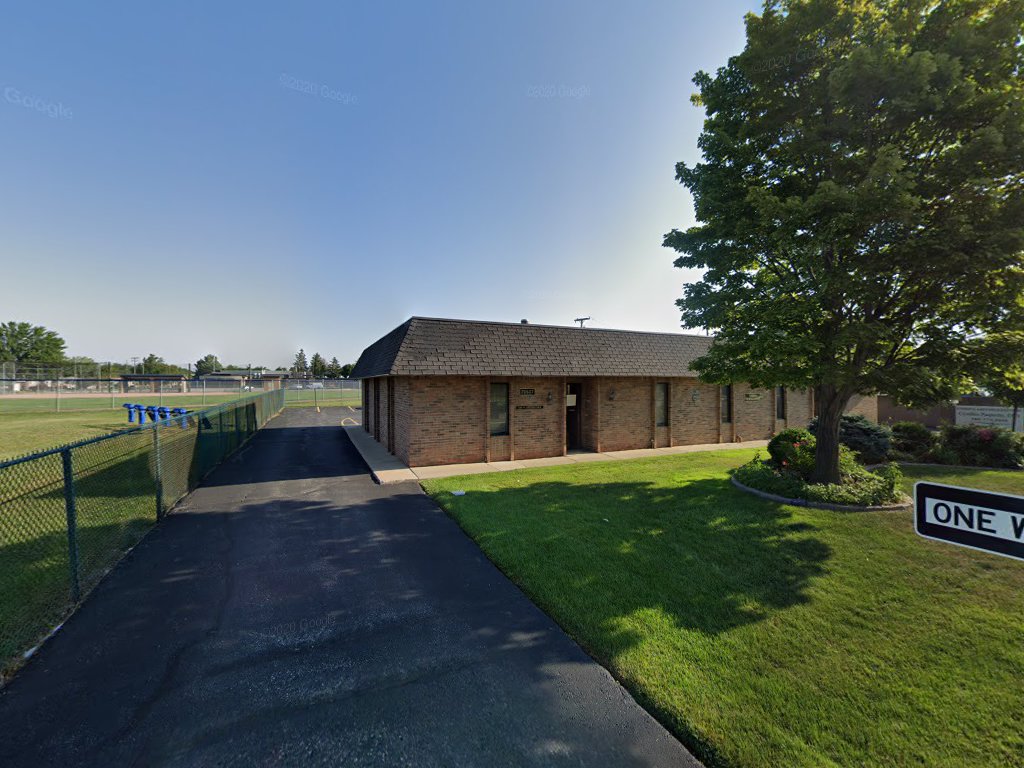 Lopiccolo Lisa M DDS in St Clair Shores