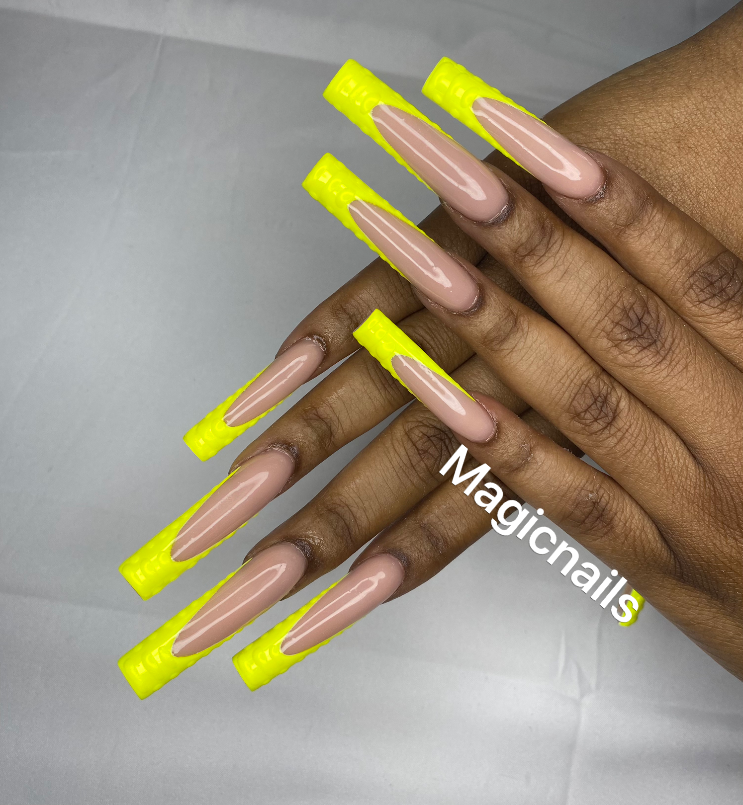 Magic Nails — photo