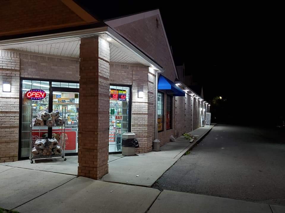 Shores Canteen in St Clair Shores